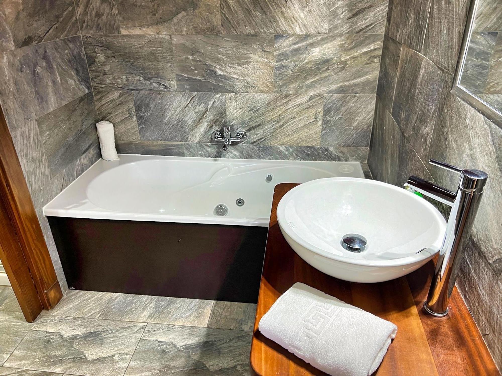 Apartamentos Spa Casco Historico de Isla Plana Esterno foto