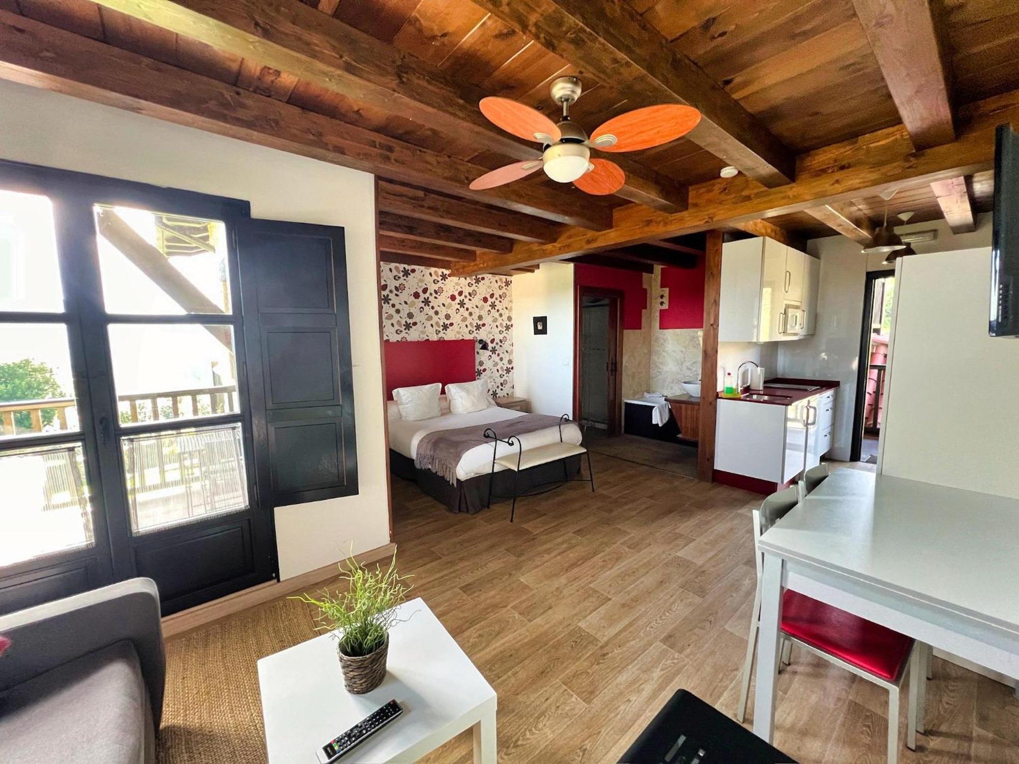 Apartamentos Spa Casco Historico de Isla Plana Esterno foto